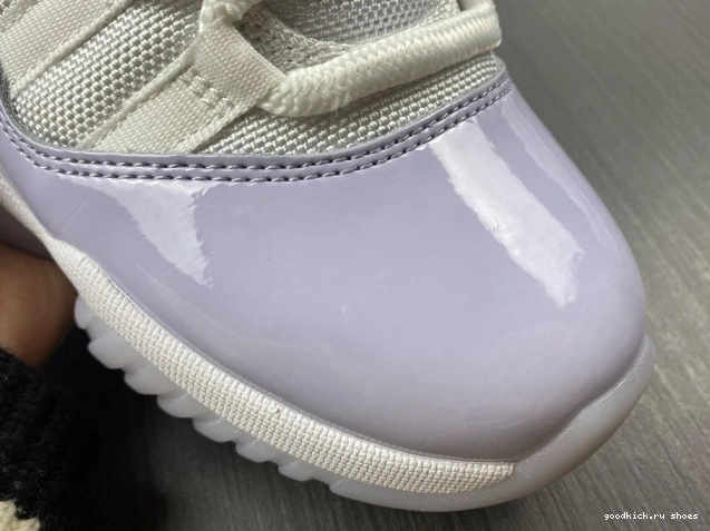 Rep Jordan AH7860-101 Violet Pure WMNS Air Low 11 0630